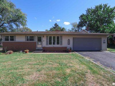 6110 N Sheridan Rd, Peoria, IL, 61614