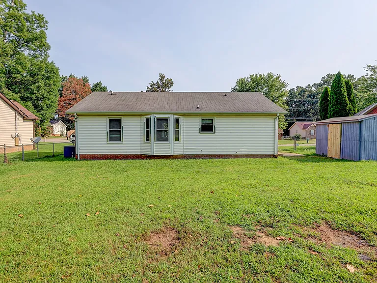 204 Bob White Dr — Photo 42