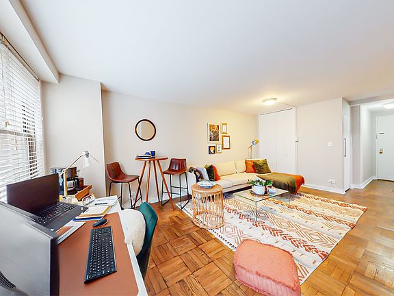 3rd image of 35 E 38th St APT 5K