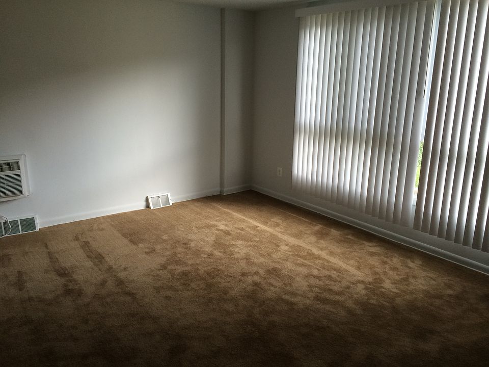 2nd image of 315 W Jefferson St