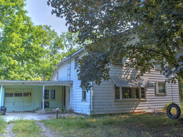 17060 Quaker Rd, Hudson, MI 49247