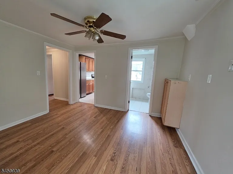 8 Clinton St — Photo 5