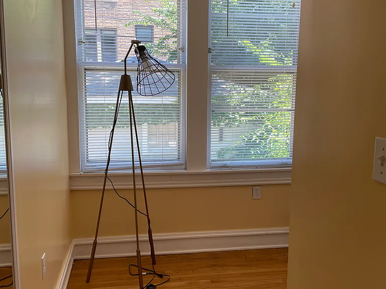 1105 Simpson St #1 — Photo 12