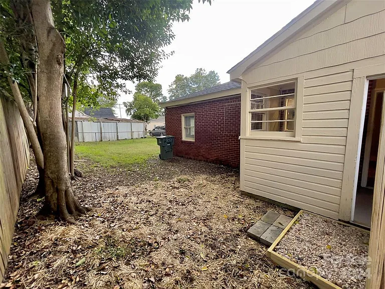 338 Magnolia St NW — Photo 9