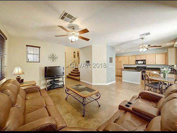 3rd image of 10925 Lampione St