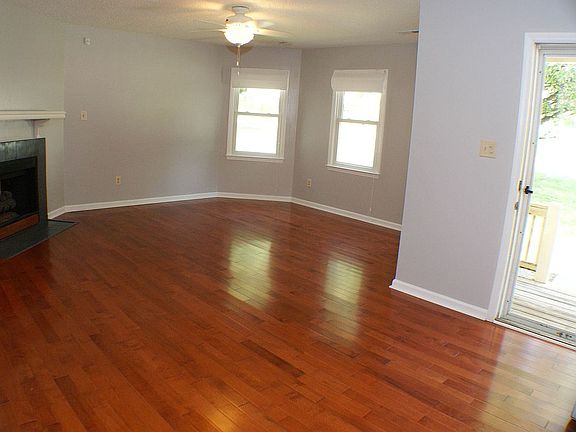 Sunny great room w/hardwoods
