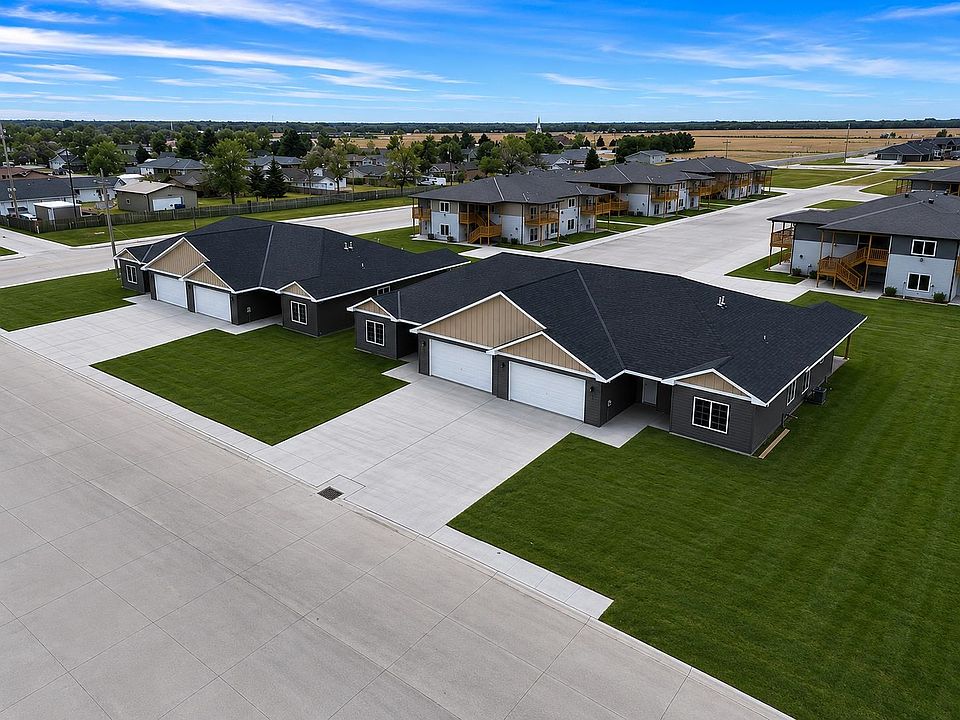 1st image of 92 Preston Drive