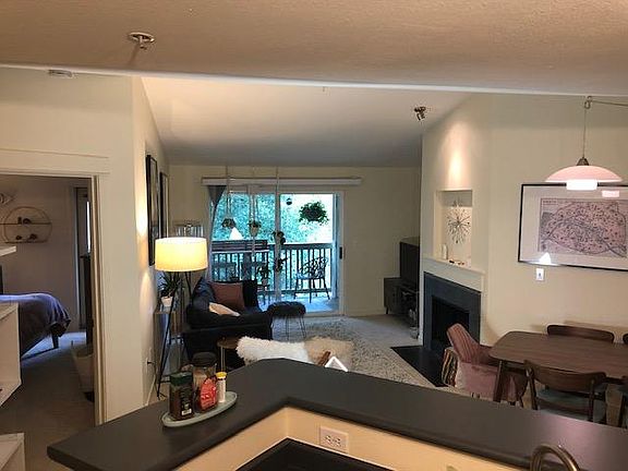 Living room/dining