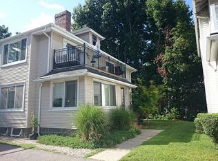 16 Berkeley Ct, Brookline, MA 02445