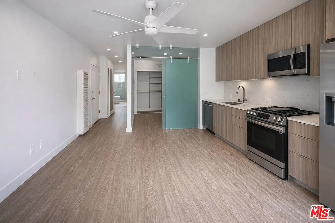 1 bed, 1.0 bath, $2,700 — Photo 1