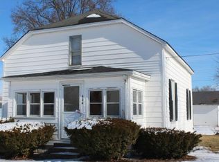 600 NW 2nd St, Casey, IL 62420