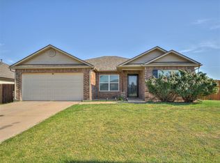 1800 Schooner Rd, El Reno, OK 73036