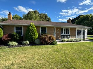 15 Southland Dr, London, ON N6P 1C2