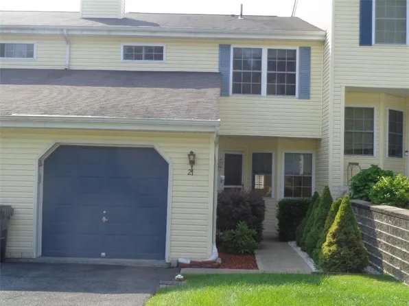 21 Pond Hill Lane, Walden, NY 12586