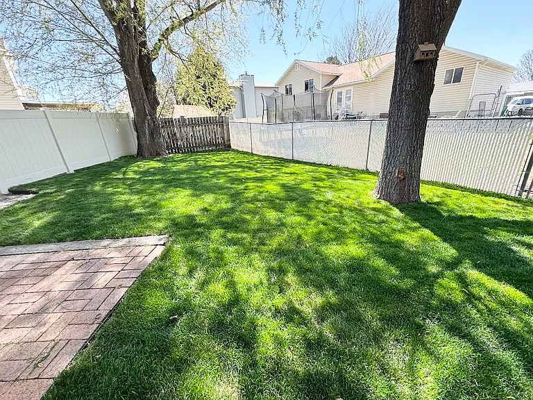 4393 S 2875 W — Photo 45
