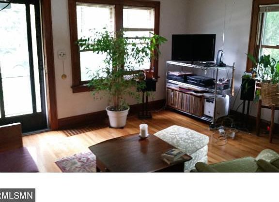 4th image of 1015 20th Ave SE