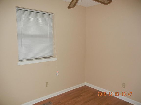 4th image of 6107 Walden Ave