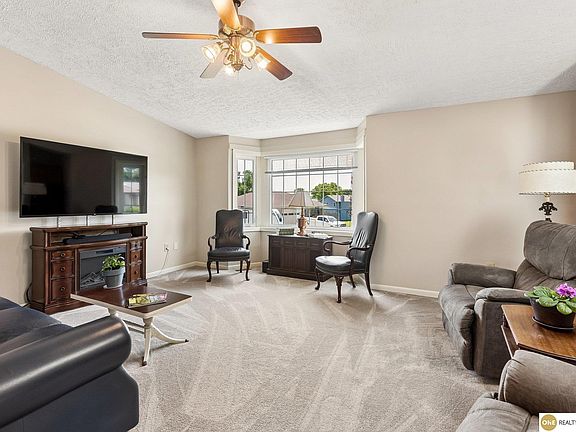 3rd image of 111 Summerset Cir