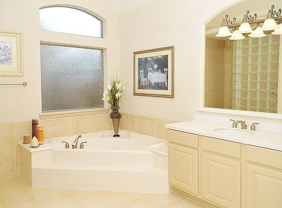 5th image of 26 Carlyle Pl