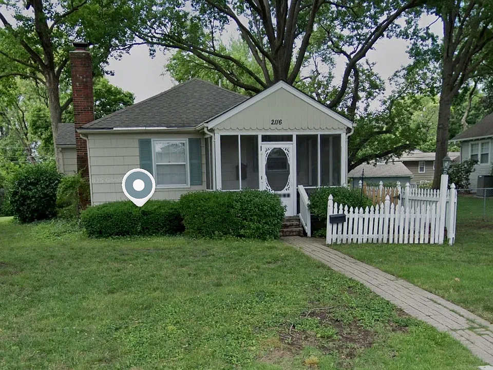 2116 W 74th St