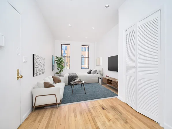 326 East 74th Street image 1 of 6