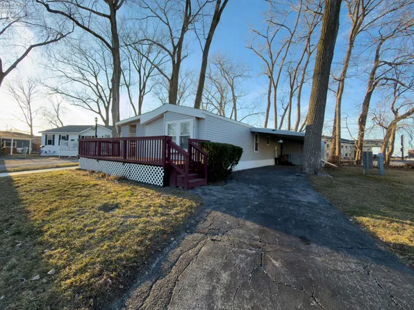 118 Driftwood Dr, Pt Clinton, OH 43452