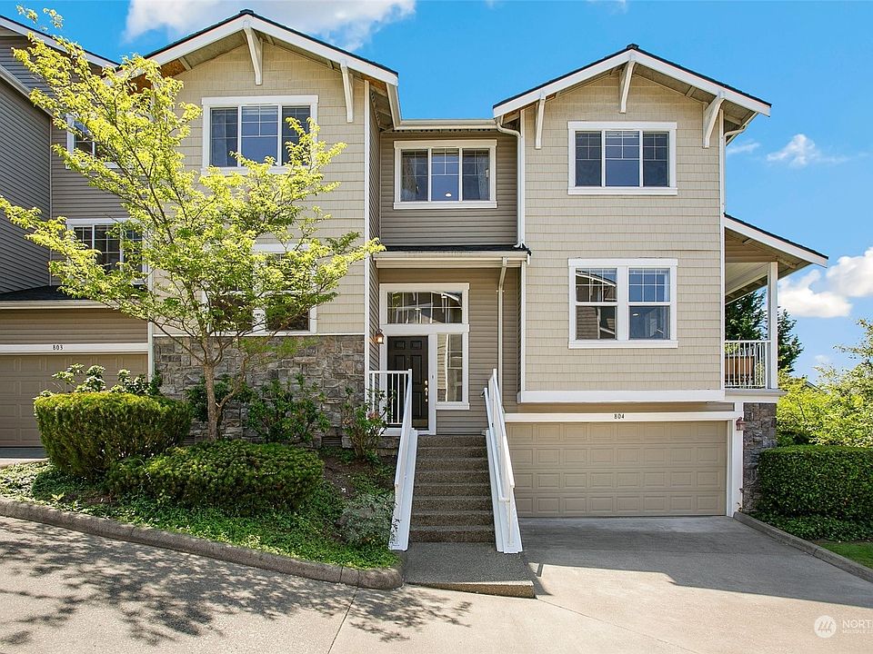 1st image of 1601 NE Katsura Street #804