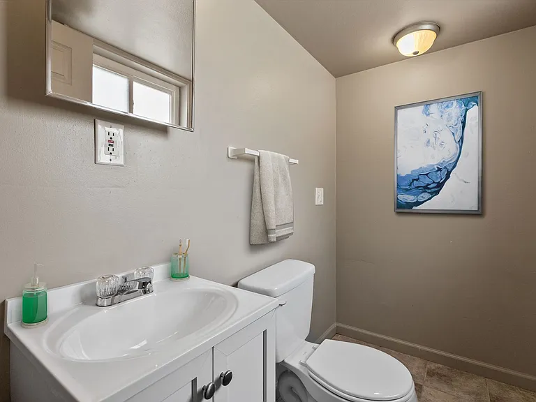 Teson Garden Apartments — Photo 17