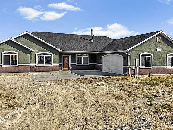 2nd image of 455 Blue Jay Dr