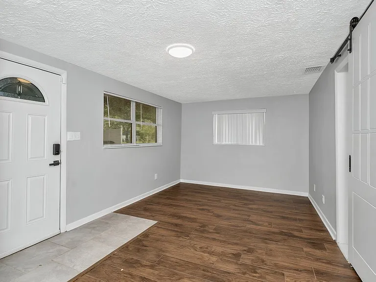 4301 W Arch St — Photo 21
