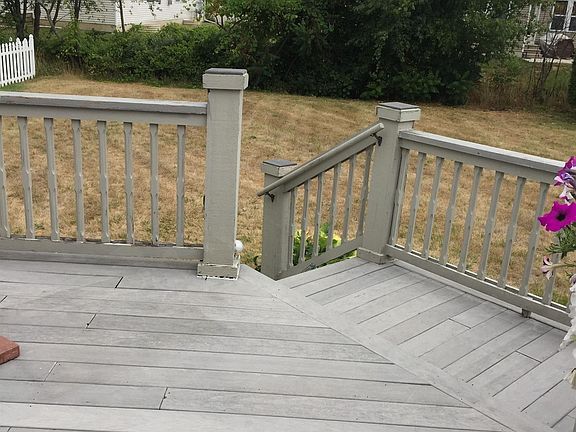 3rd image of 7045 Maplelawn Dr