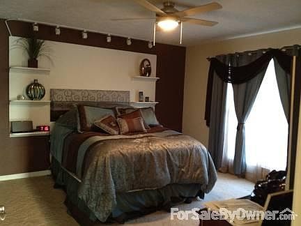 Cul-de-sac, fully landscaped, sprinklers
						:
						Largest lot in Keystone - wooded, lakeside yet 5 minutes from Eastland mall!