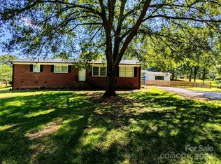 1285 Rainbow Cir, Catawba, SC 29704