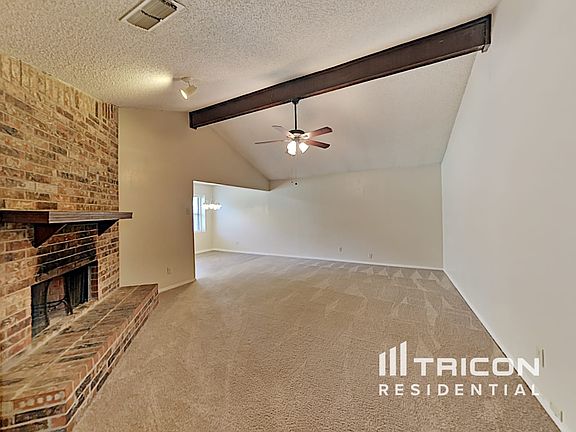3rd image of 404 Greenway Dr