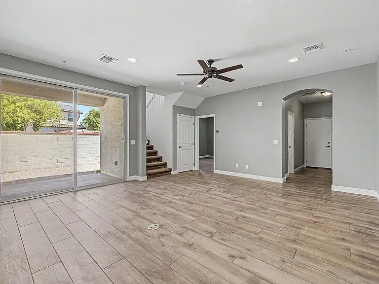 20515 W Maiden Ln — Photo 8