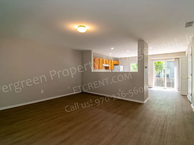 3326 Warren Farm Dr — Photo 9