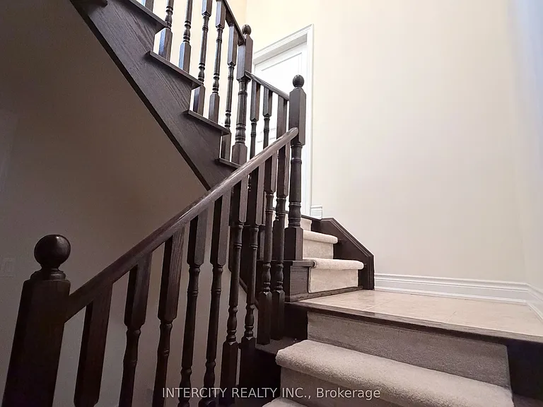 655 Davos Rd — Photo 27