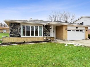 7609 Sawyer Rd, Darien, IL 60561
