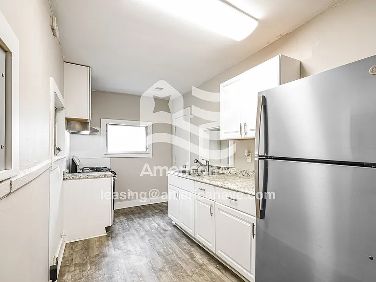 15056_006_kitchen_7.jpg