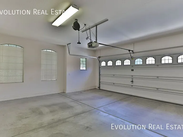 3067 E Palmdale Ln — Photo 22