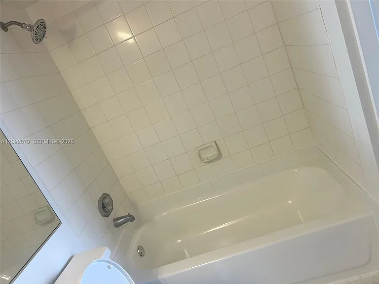 7601 E Treasure Dr #2104 — Photo 25