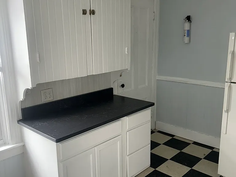 177 Ivy St #2 — Photo 5