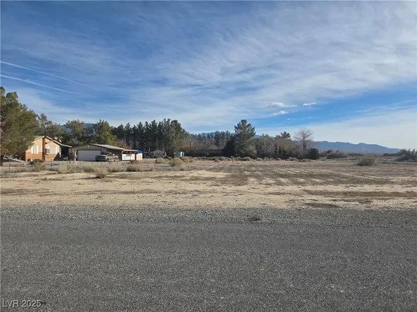 2271 N Linda St, Pahrump, NV 89060