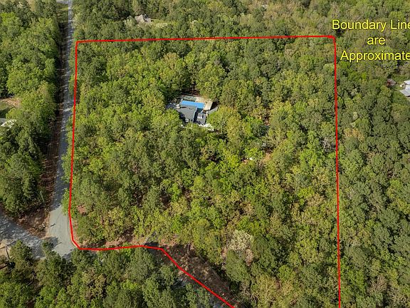 3rd image of 19820 Spillway Rd