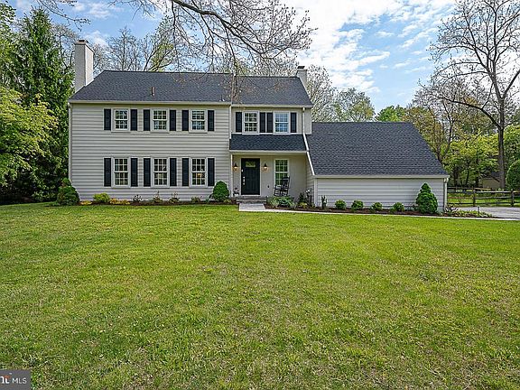 3rd image of 495 Church Rd