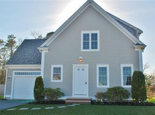 15 Center St #15, Mashpee, MA 02649