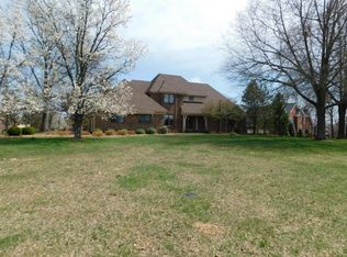 500 Twelve Oaks Dr, Mount Washington, KY 40047