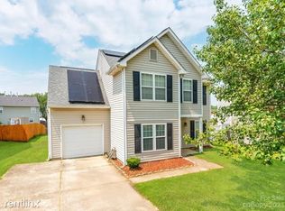 12615R Deaton Hill Dr, Charlotte, NC 28269