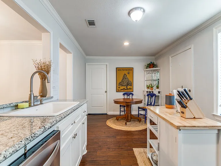 5110 Cochran St — Photo 12