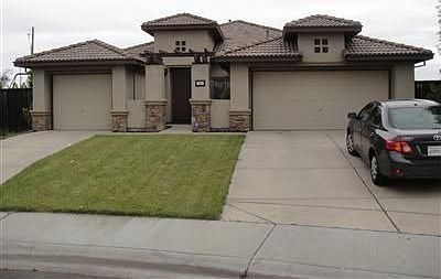 2nd image of 251 Highfield Cir
